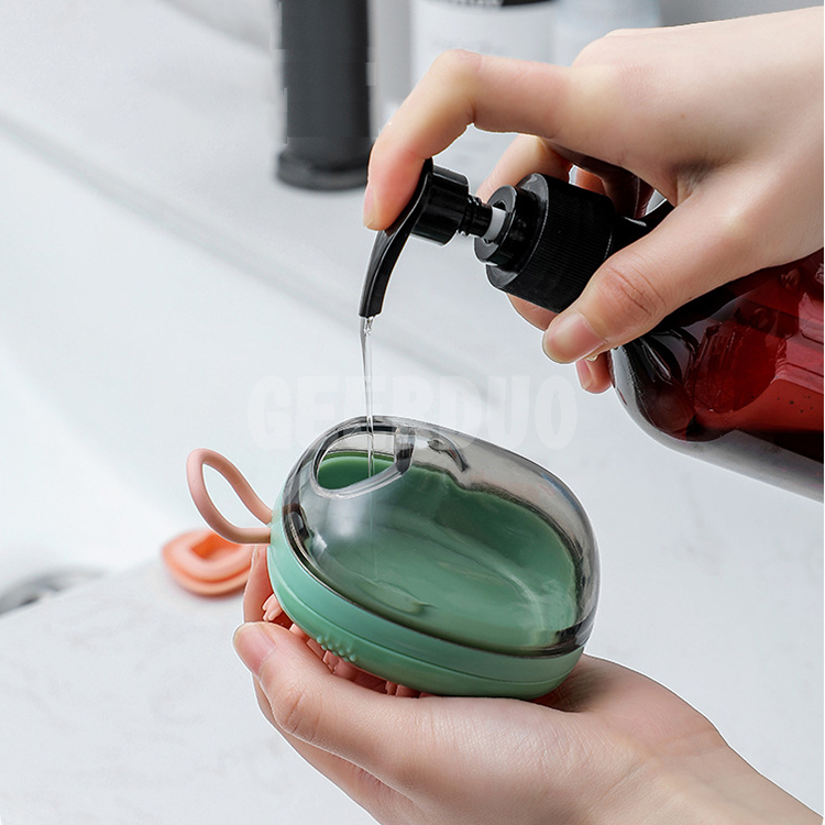 Cat Shower Grooming Brush for Cats with Shampoo Soap Dispenser GRDGT-7